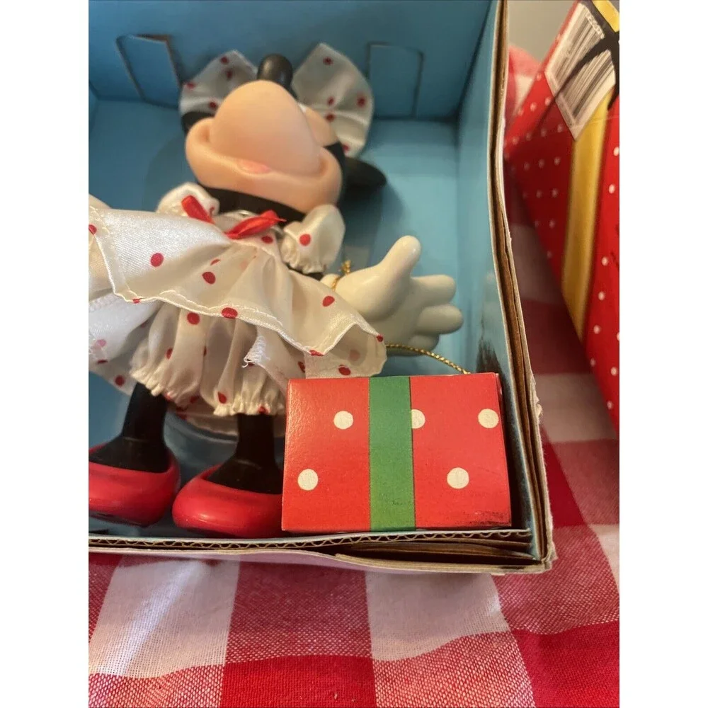 Vintage 1998 Dressing Pretty Minnie Mouse 6” Disney Doll by MATTEL Org Box